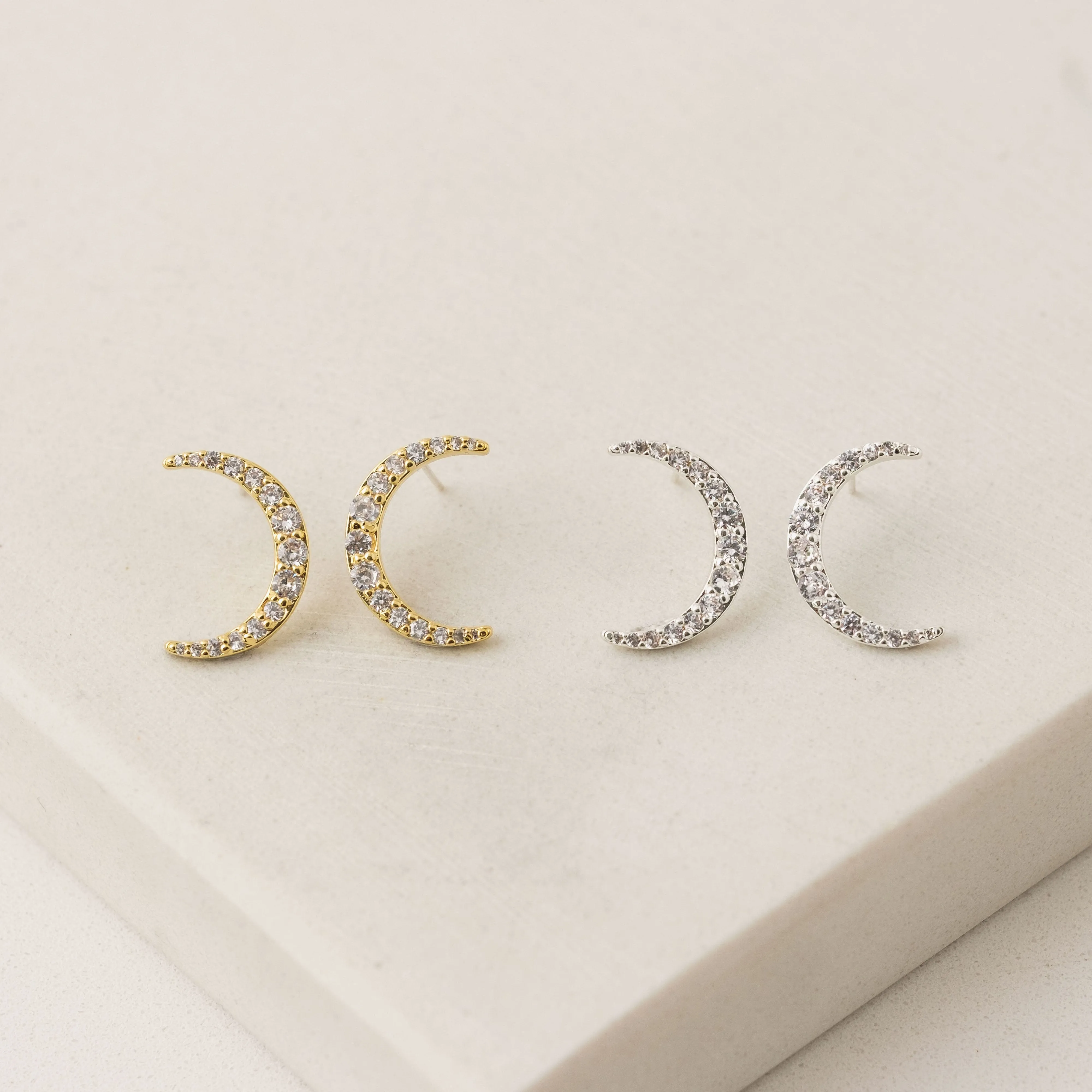 Lune Moon Stud Earrings Gold